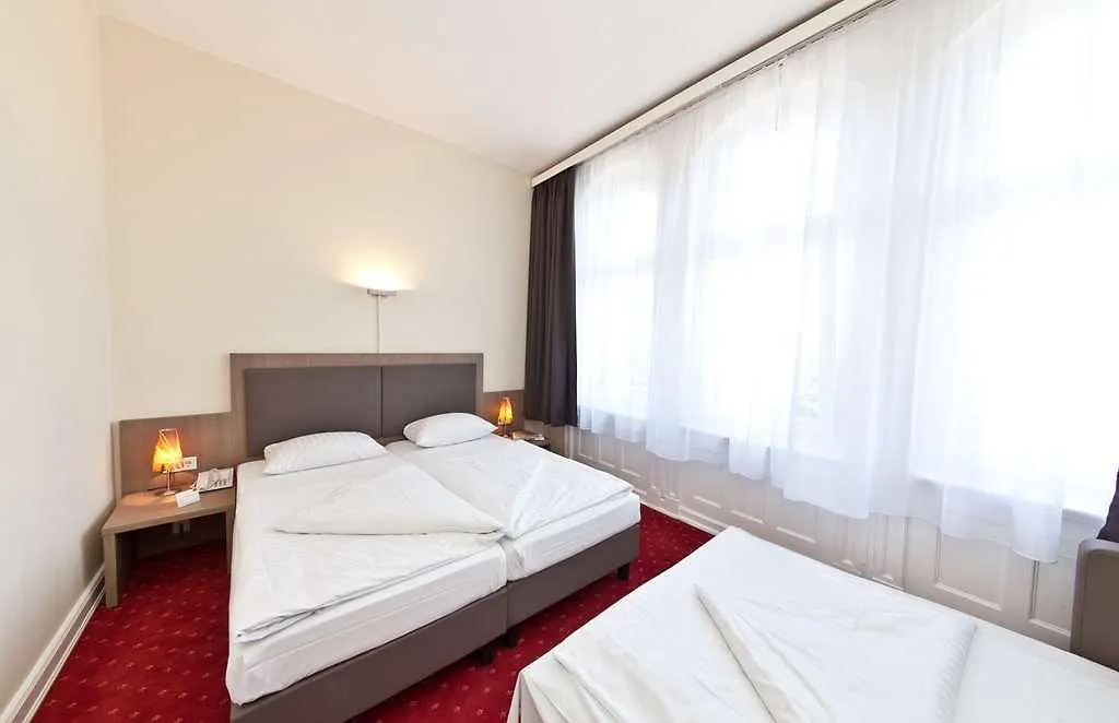 Hotel Holstenwall 함브루크 0*,